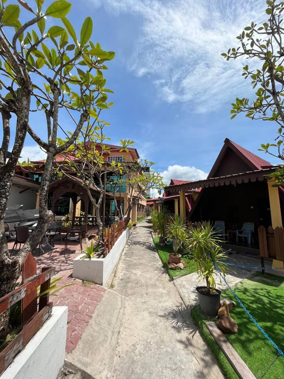 Sandy Beach Resort By Casa Loma Pantai Cenang  Exterior photo